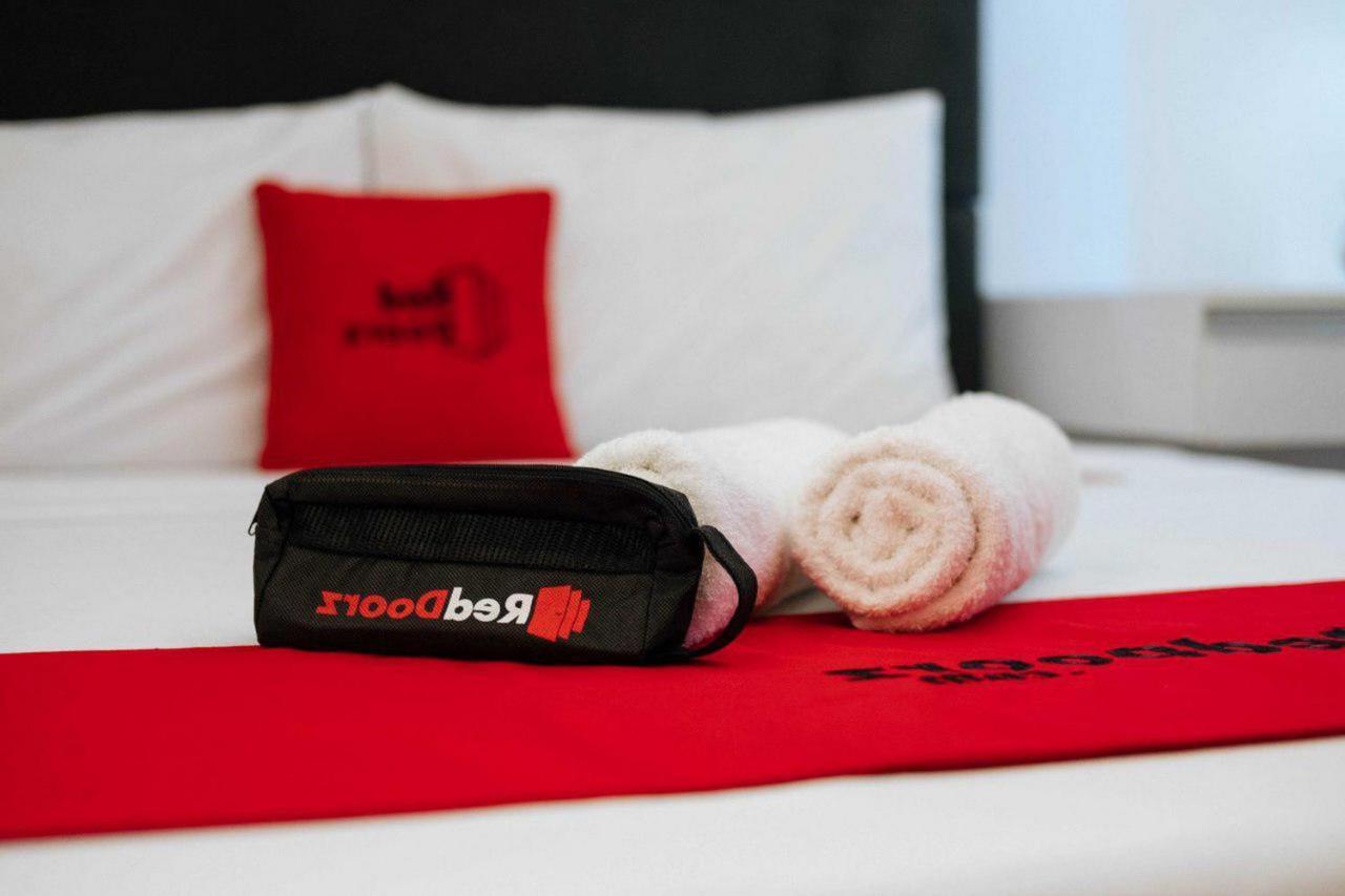 Reddoorz @ Taman Royal Tangerang Hotel Eksteriør billede